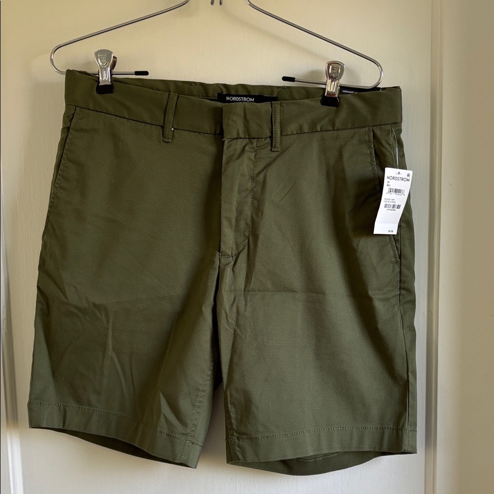 Nordstrom Men's Green Flat Front Shorts